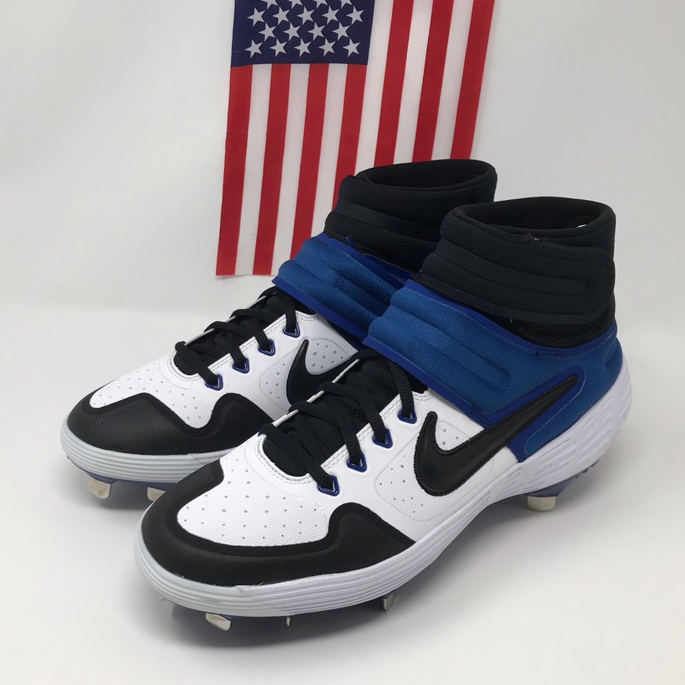 Nike Alpha Huarache Elite 2 Mid Cleats size 9.